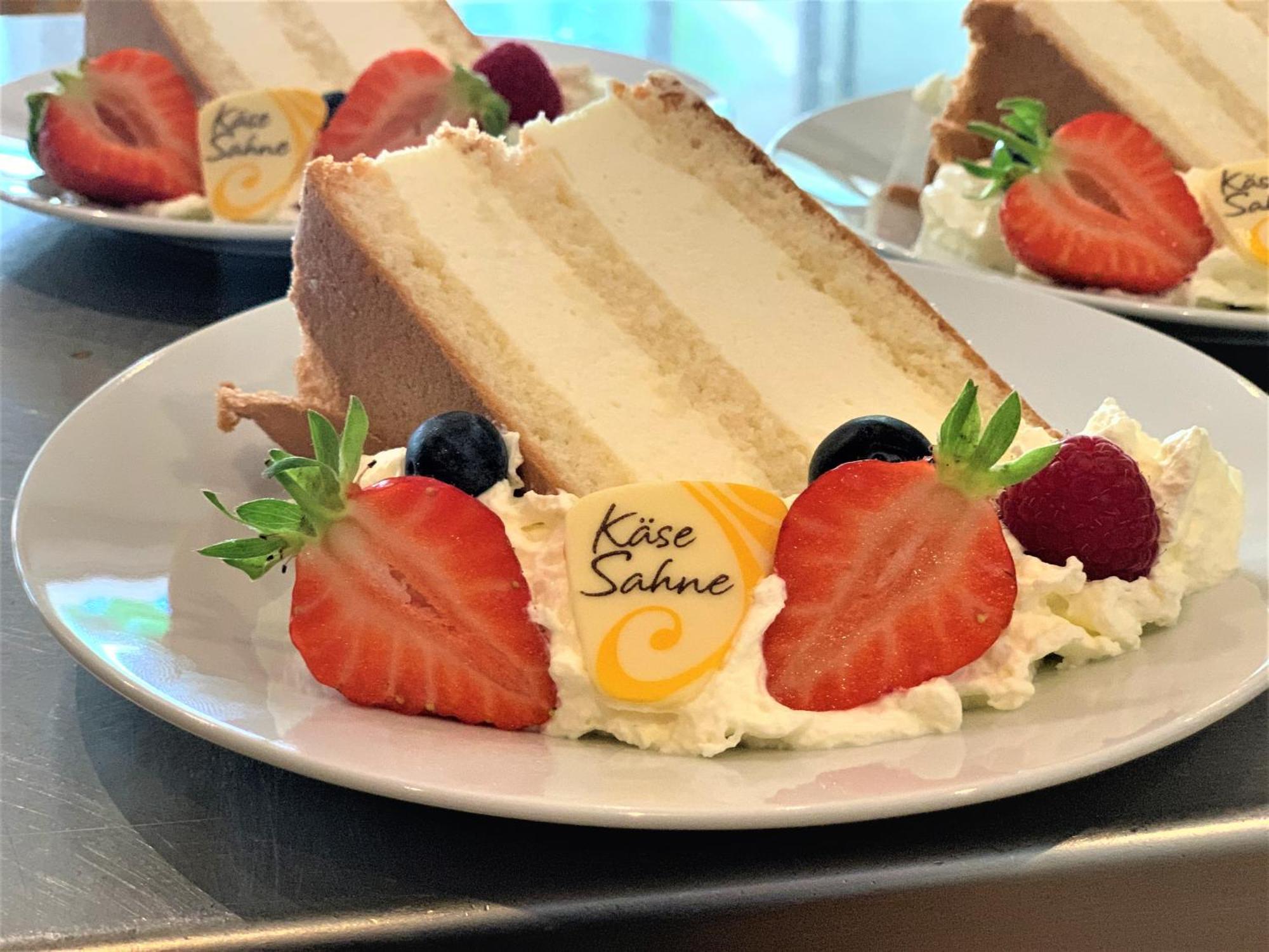 Brandstatthof - Hotel Und Restaurant 施泰因加登 外观 照片